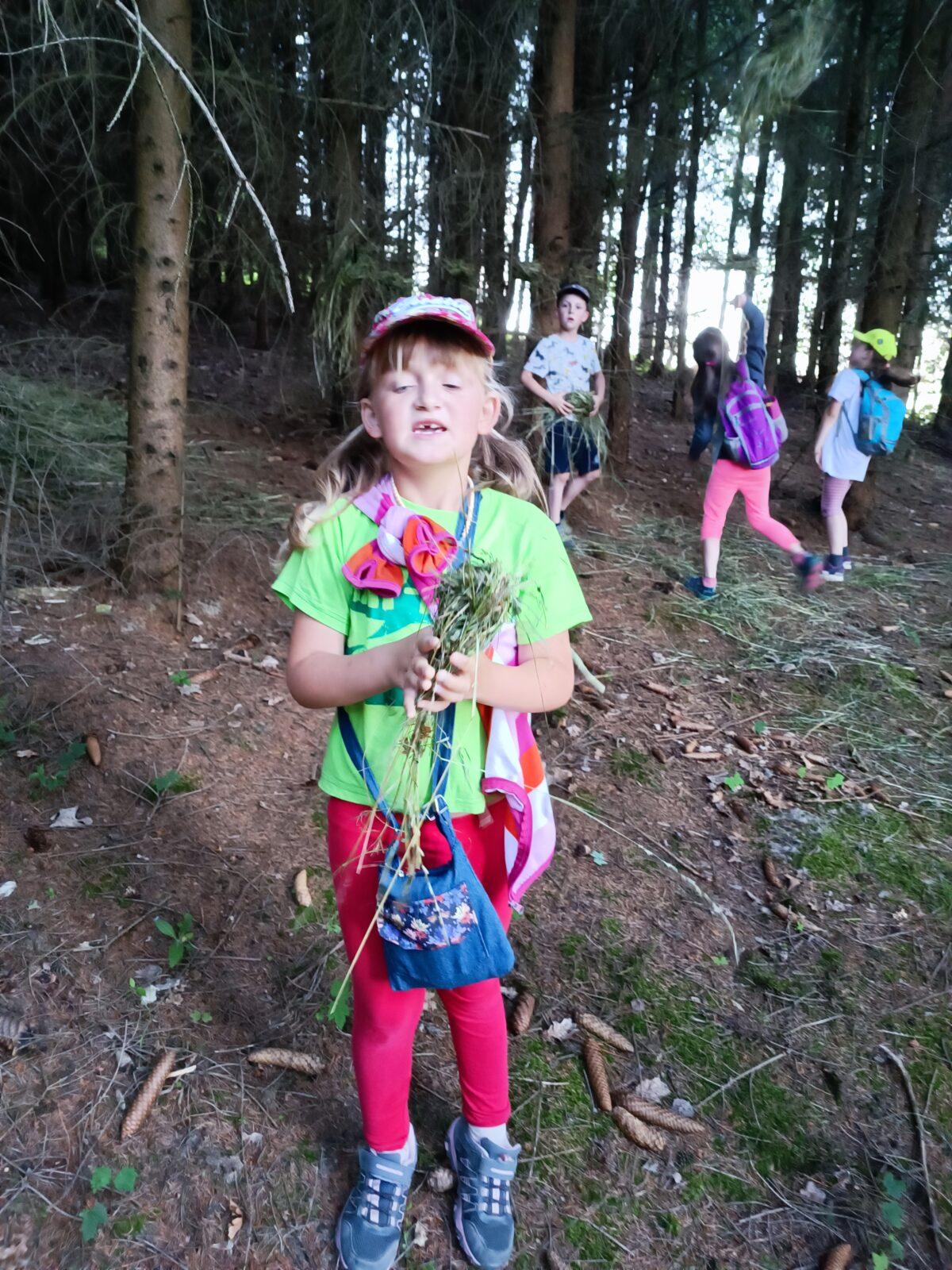 TLAPKY - spaní ve škole - 28