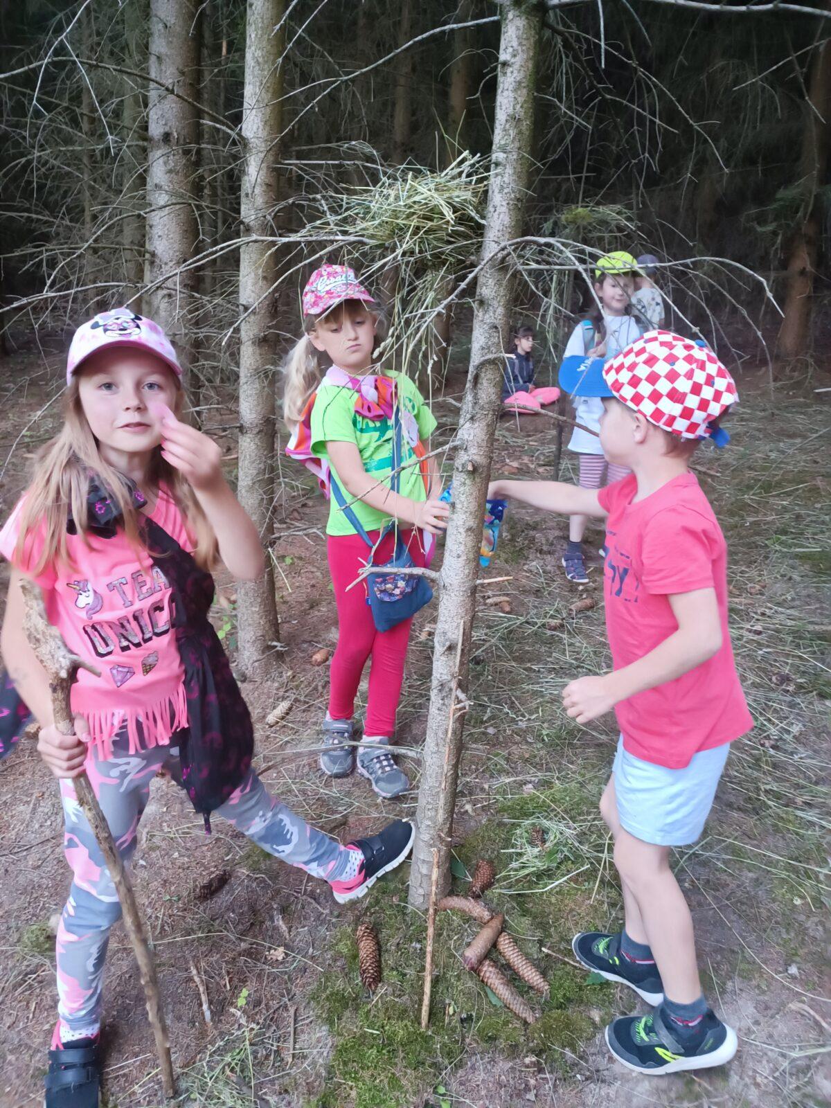 TLAPKY - spaní ve škole - 34