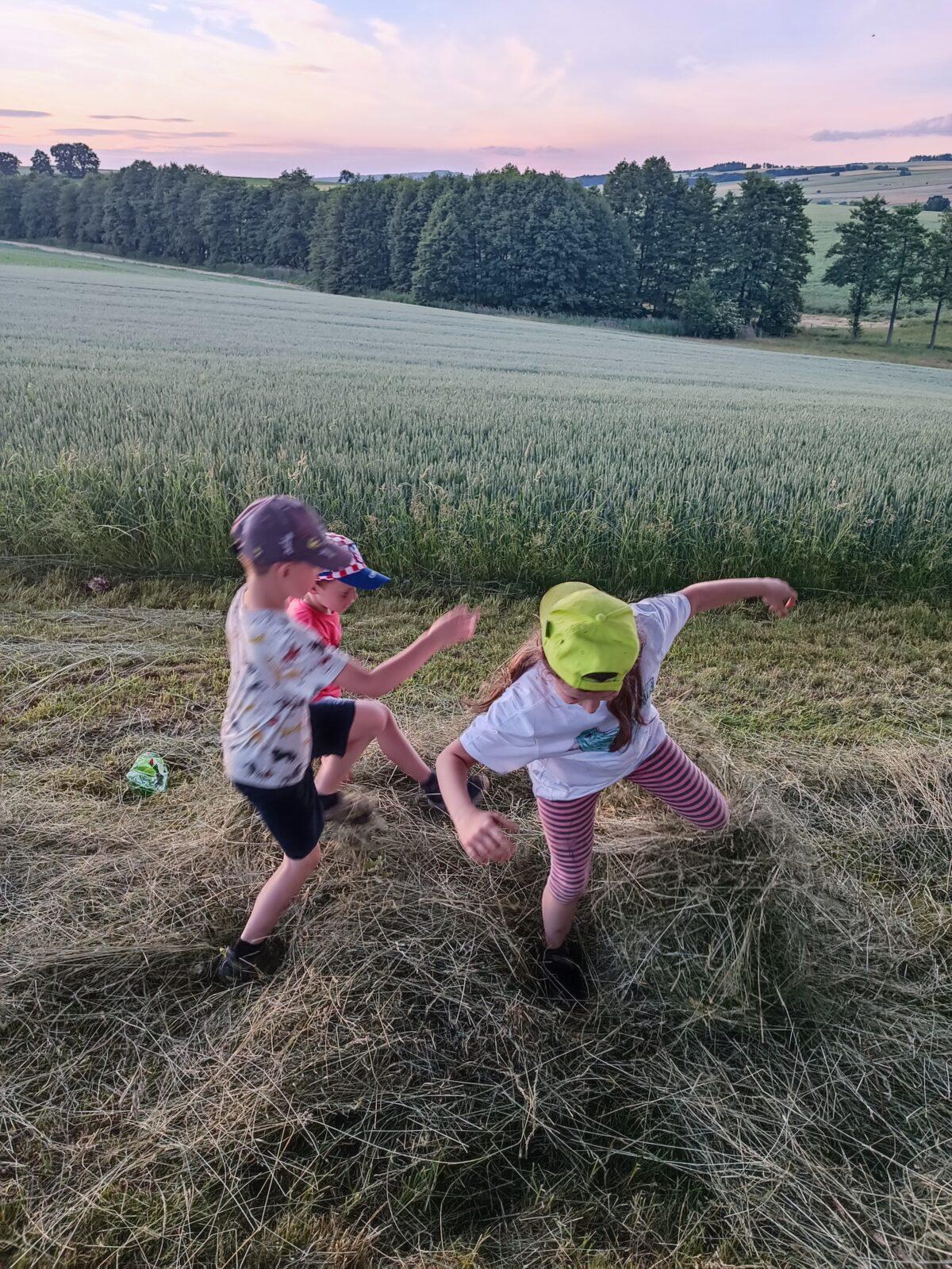 TLAPKY - spaní ve škole - 52