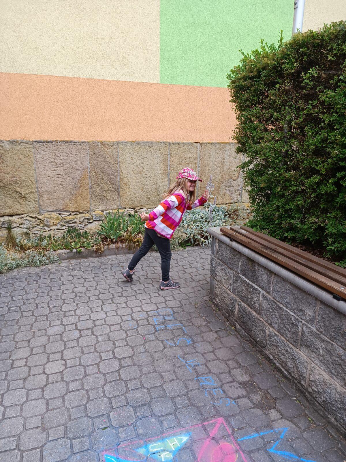 TLAPKY - spaní ve škole - 114