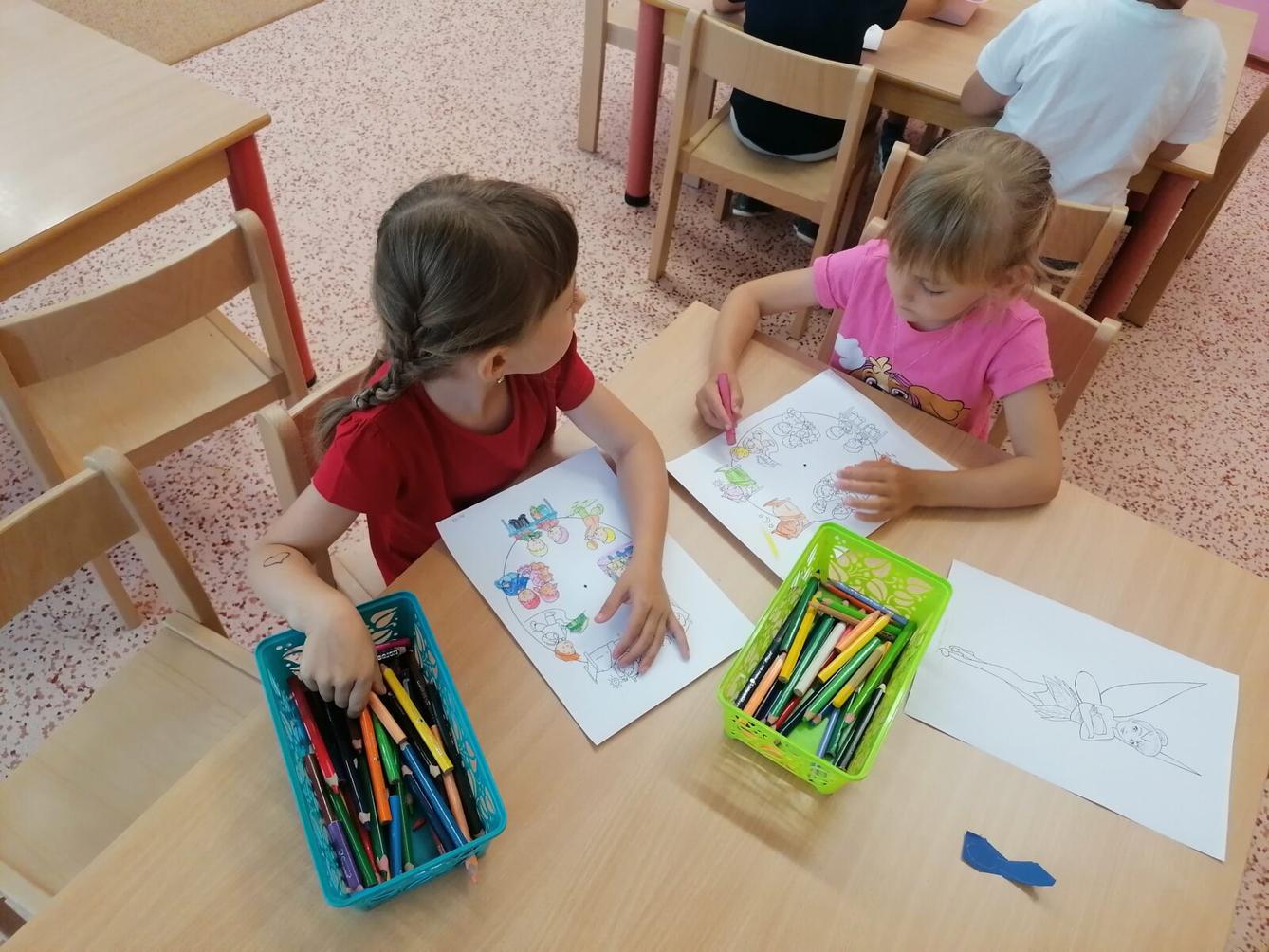 Tvořeníčko, tvoření: "Co děláme celý den?" :-) - 4