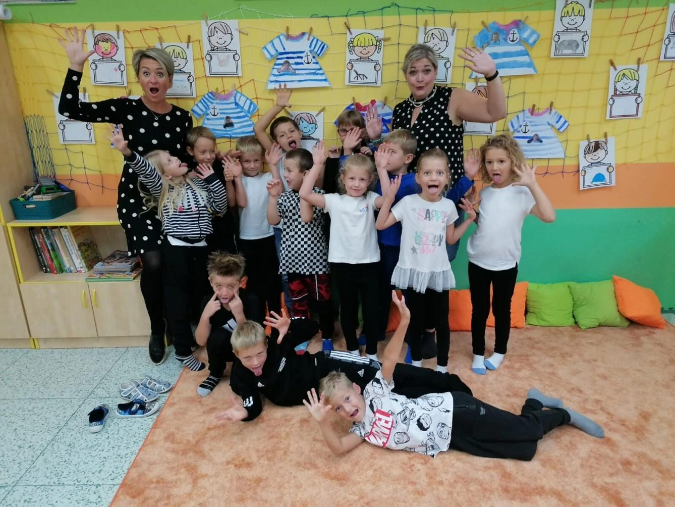 Barevný týden - černá a bílá - 6