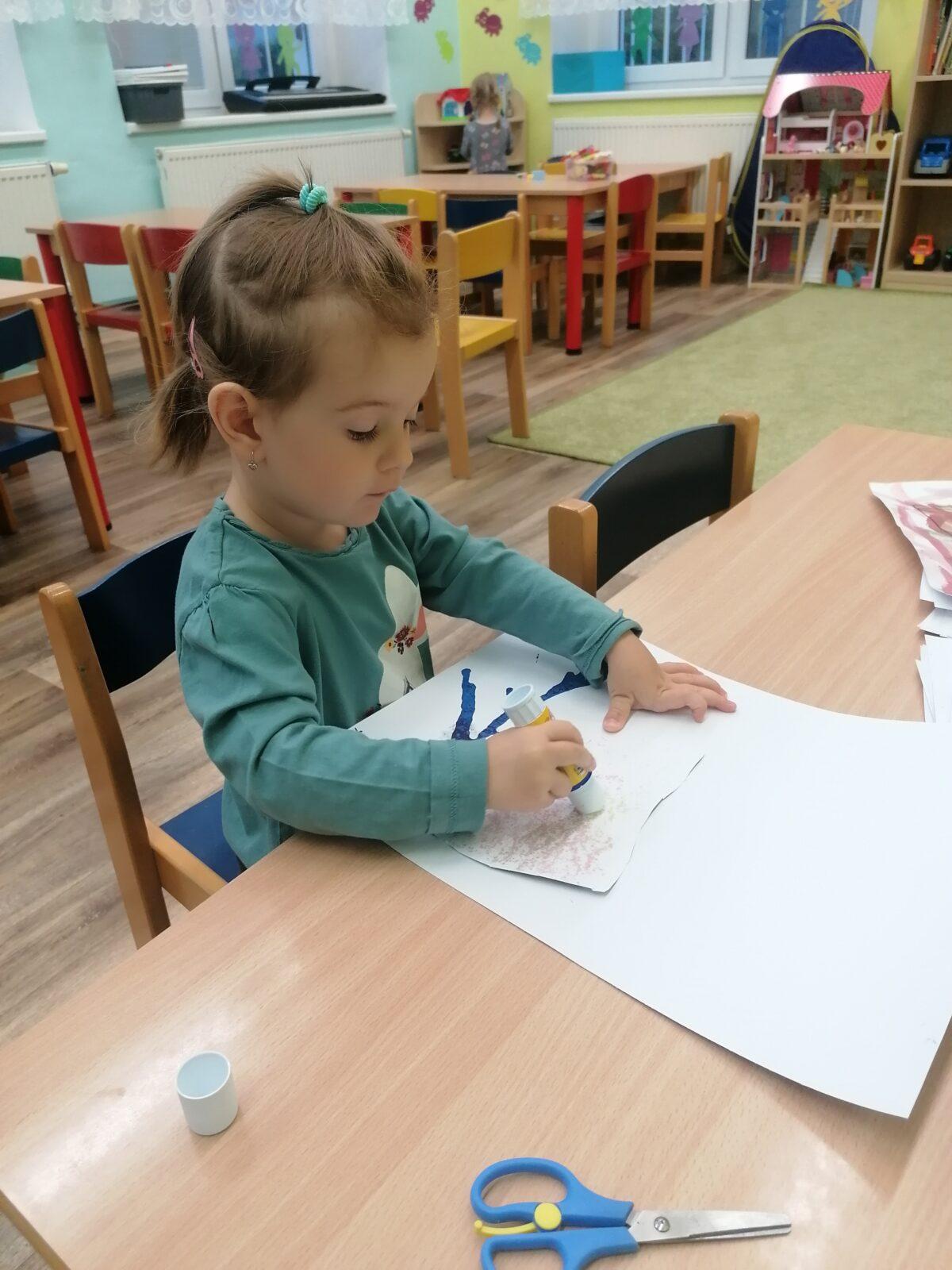 Broučci: "Tvořeníčko, tvoření" :-) - 39