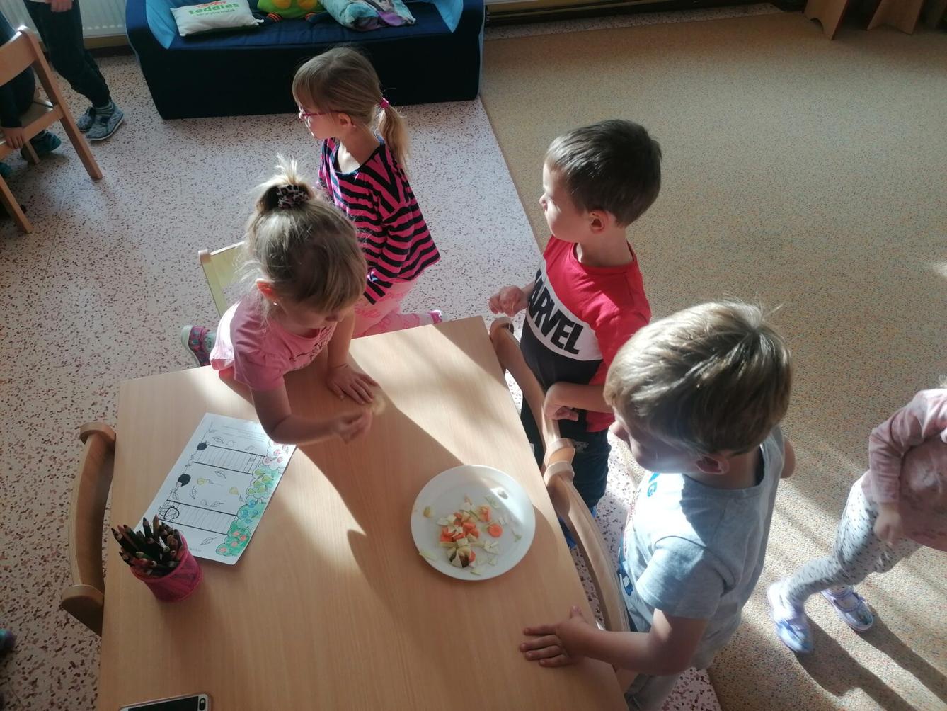 Ochutnávka ovoce a zeleniny :-) - 25