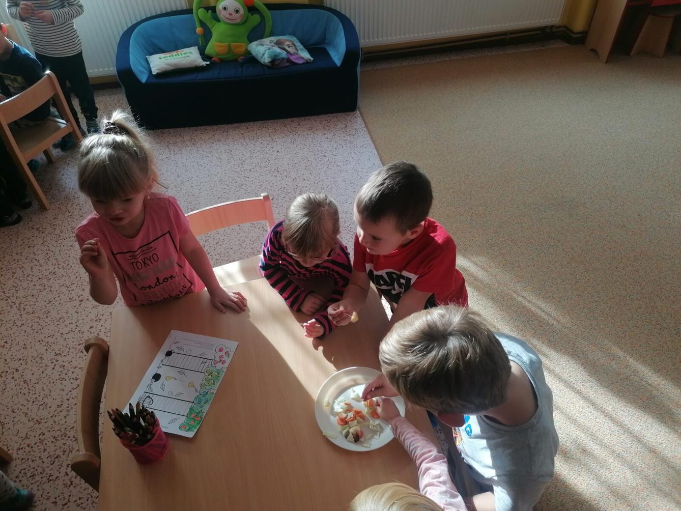 Ochutnávka ovoce a zeleniny :-) - 26