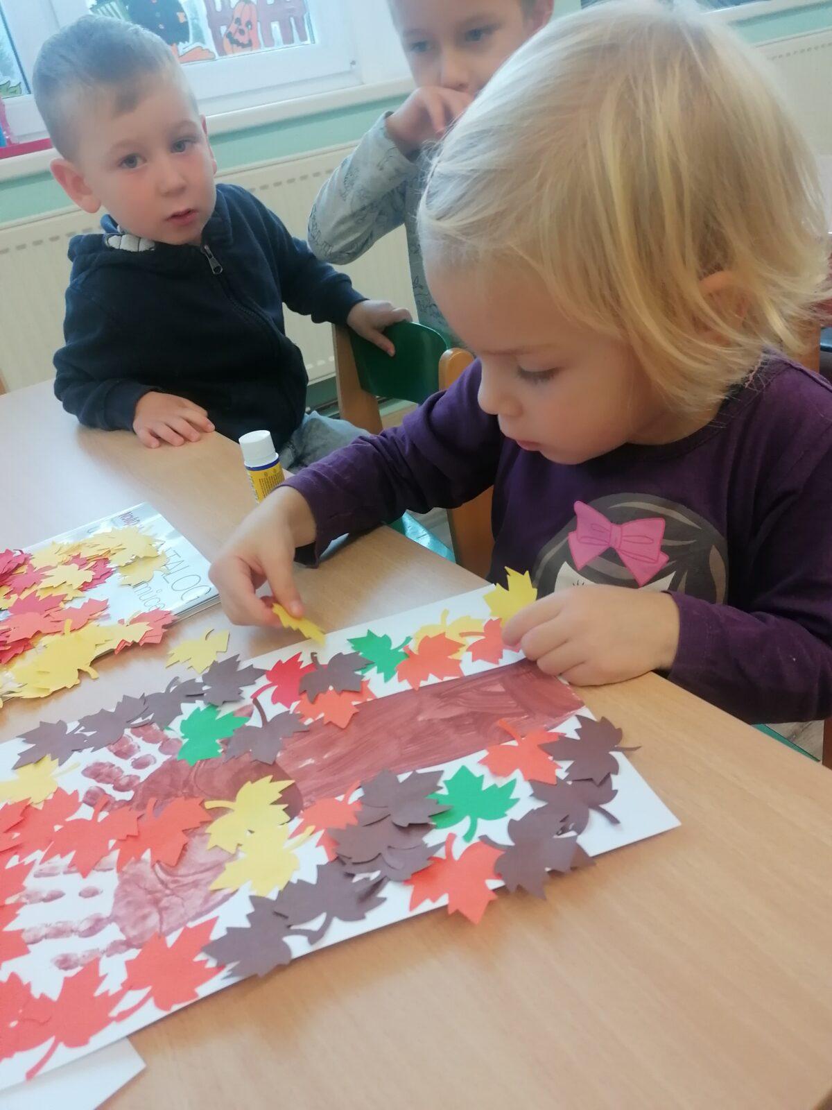 Tvořeníčko, tvoření: "Listí žloutne, poletuje" - Broučci - 24