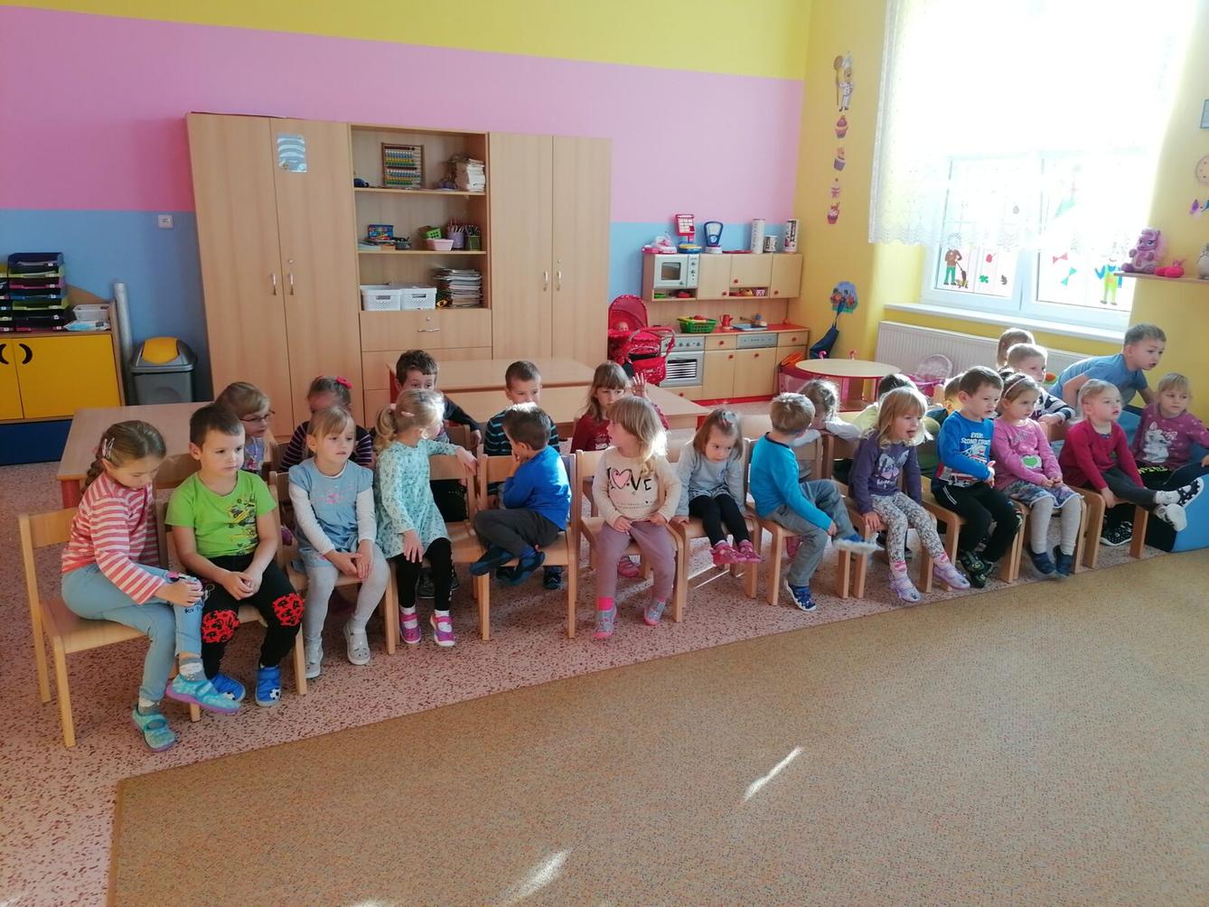 Hrajeme pohádku "O veliké řepě" :-) - 2