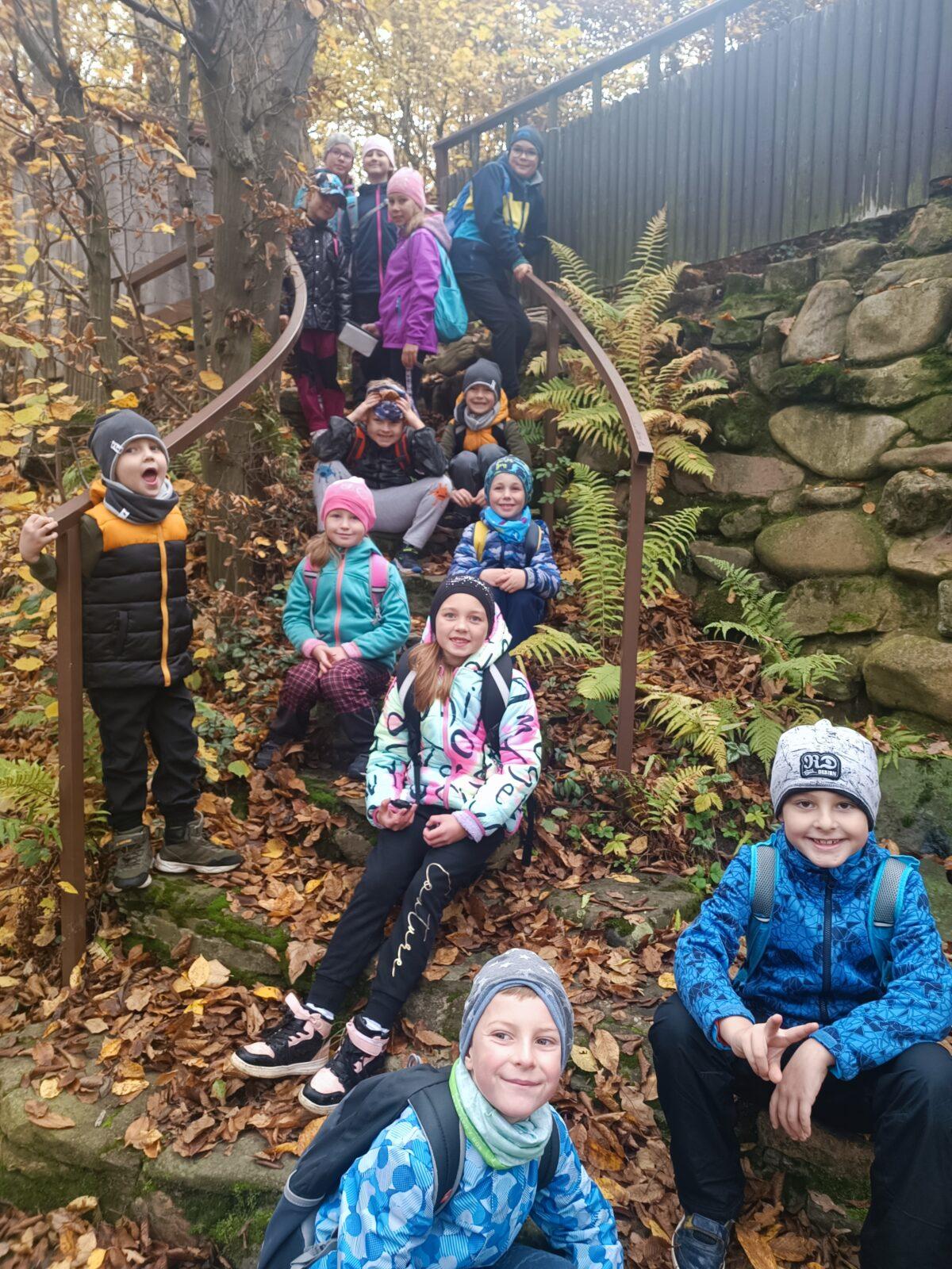 TLAPKY - říjen - 25