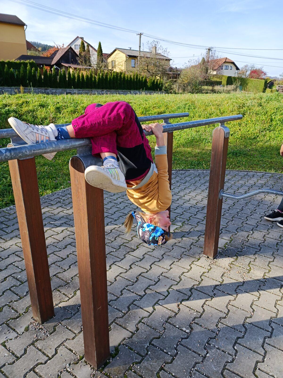 TLAPKY - říjen - 91