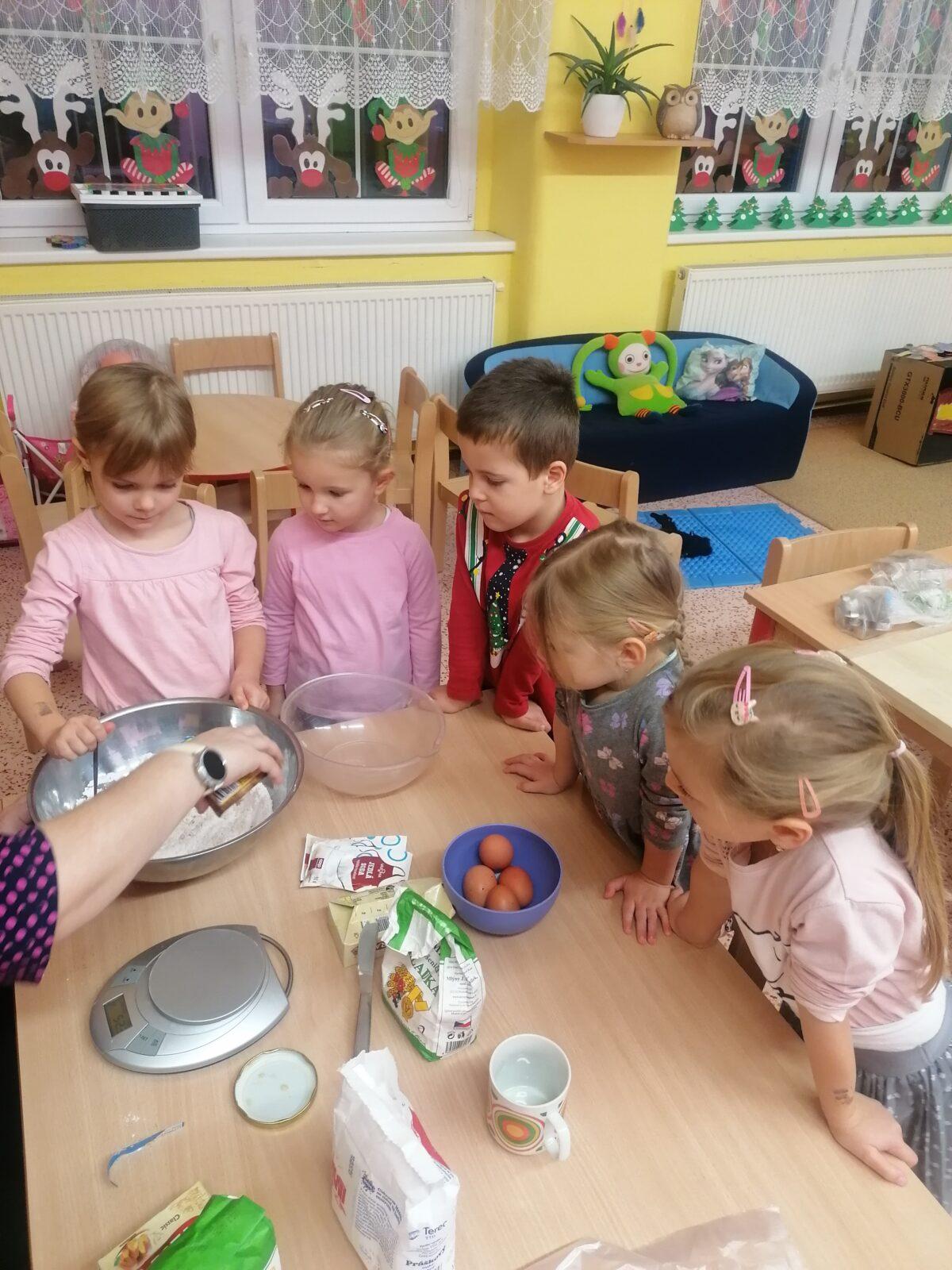 PEČEME NA VÁNOCE :-) - 2