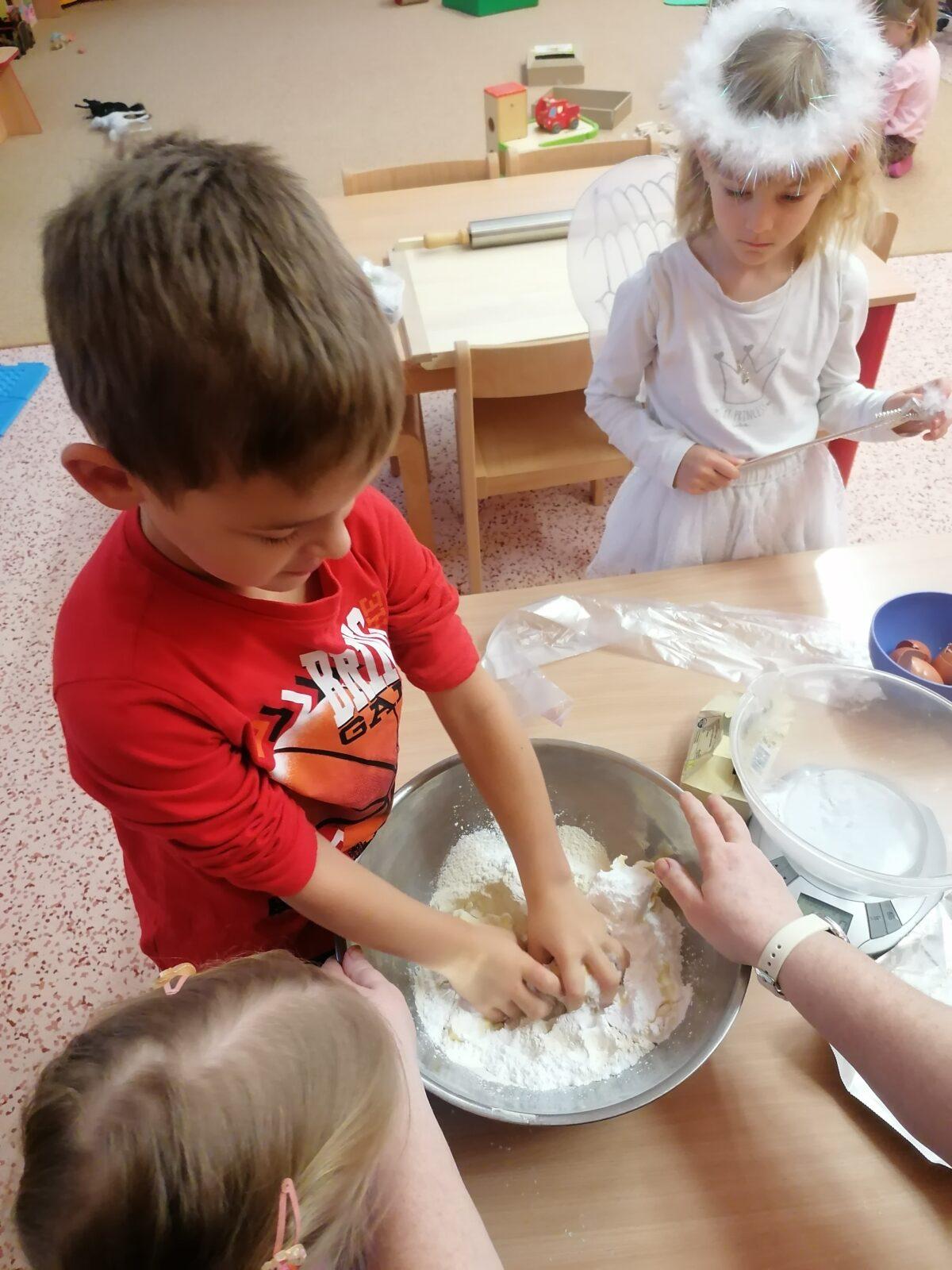 PEČEME NA VÁNOCE :-) - 8