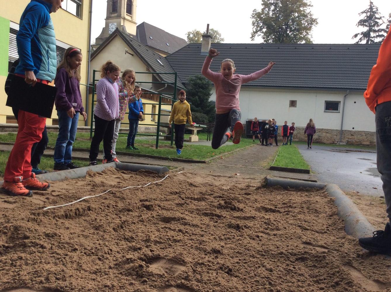 Soutěž ve skoku dalekém - Žabák - 14