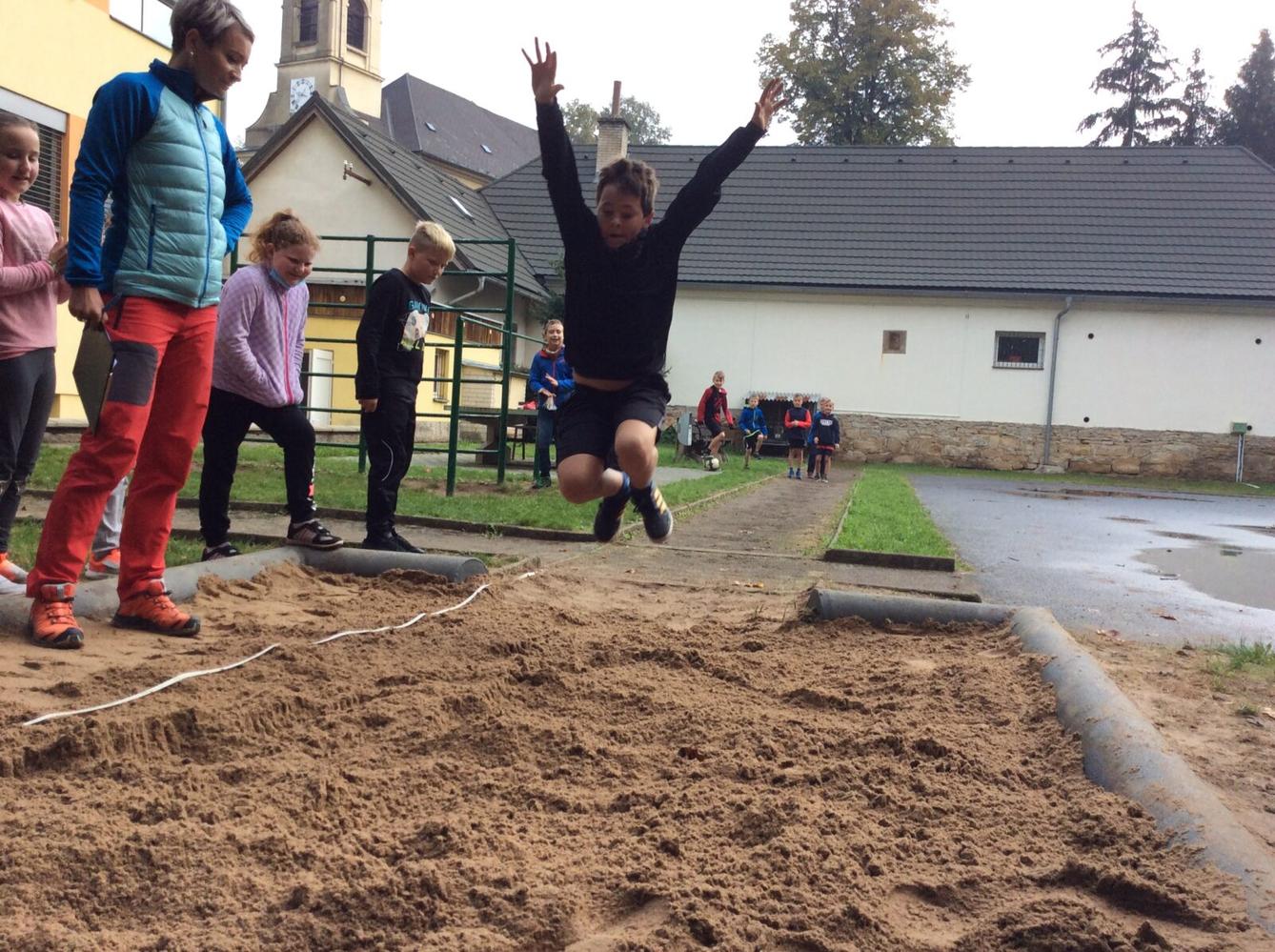 Soutěž ve skoku dalekém - Žabák - 18