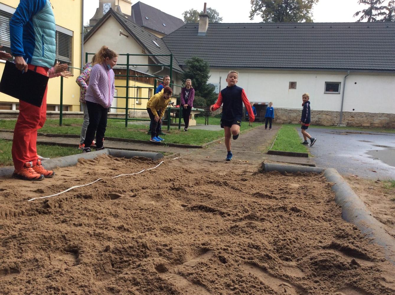 Soutěž ve skoku dalekém - Žabák - 20