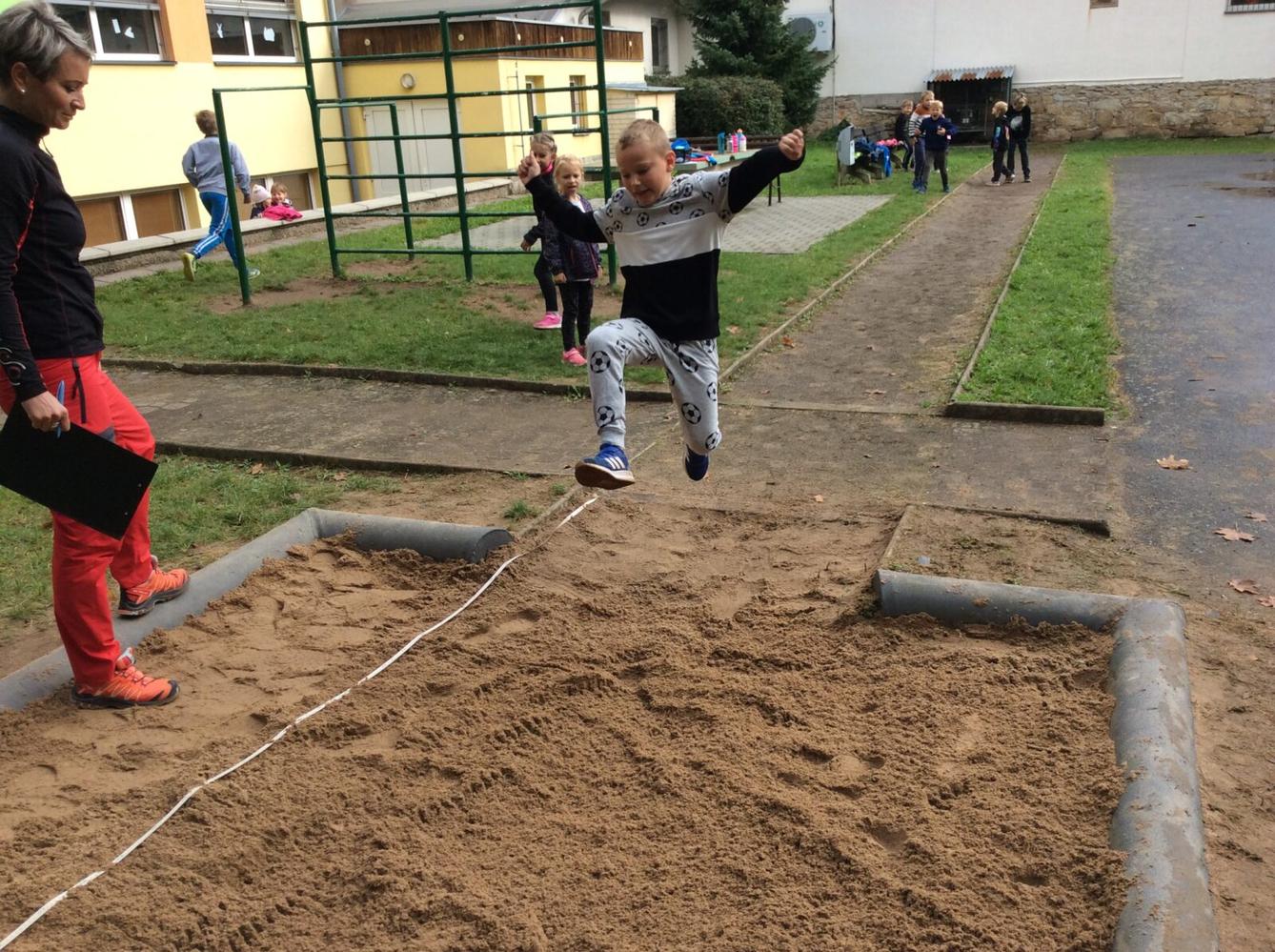 Soutěž ve skoku dalekém - Žabák - 38