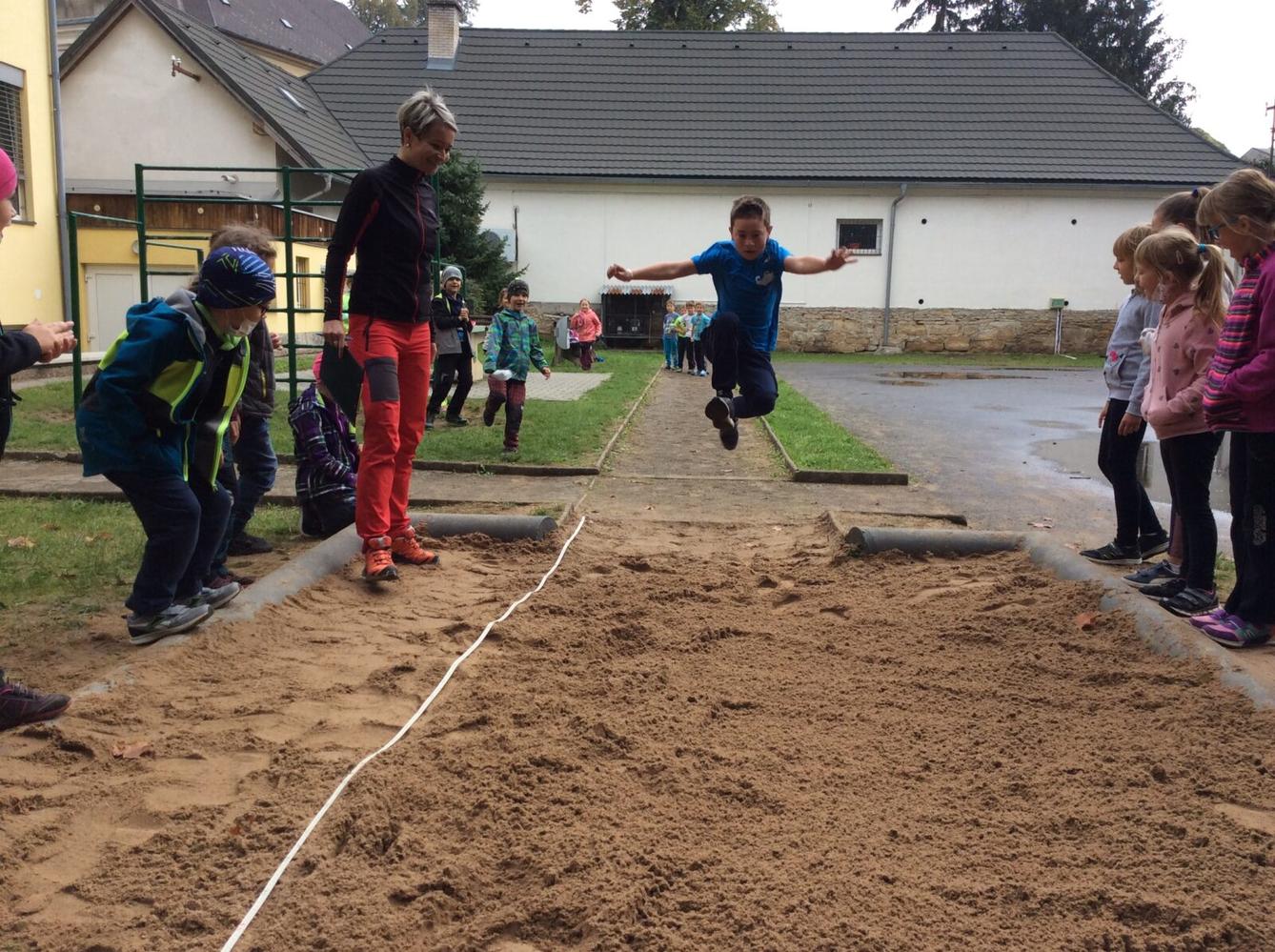 Soutěž ve skoku dalekém - Žabák - 42