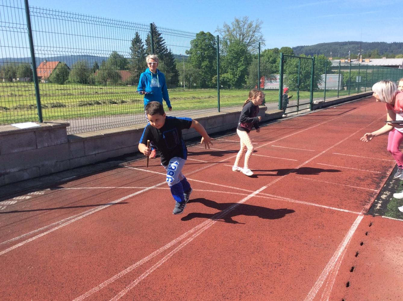 Štafetové běhy 1. stupně - 12