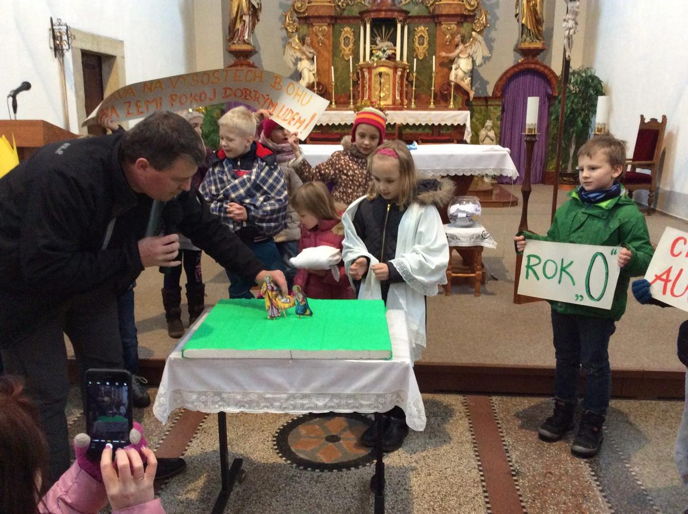 Adventní návštěva kostela Sv. Mikuláše - 11