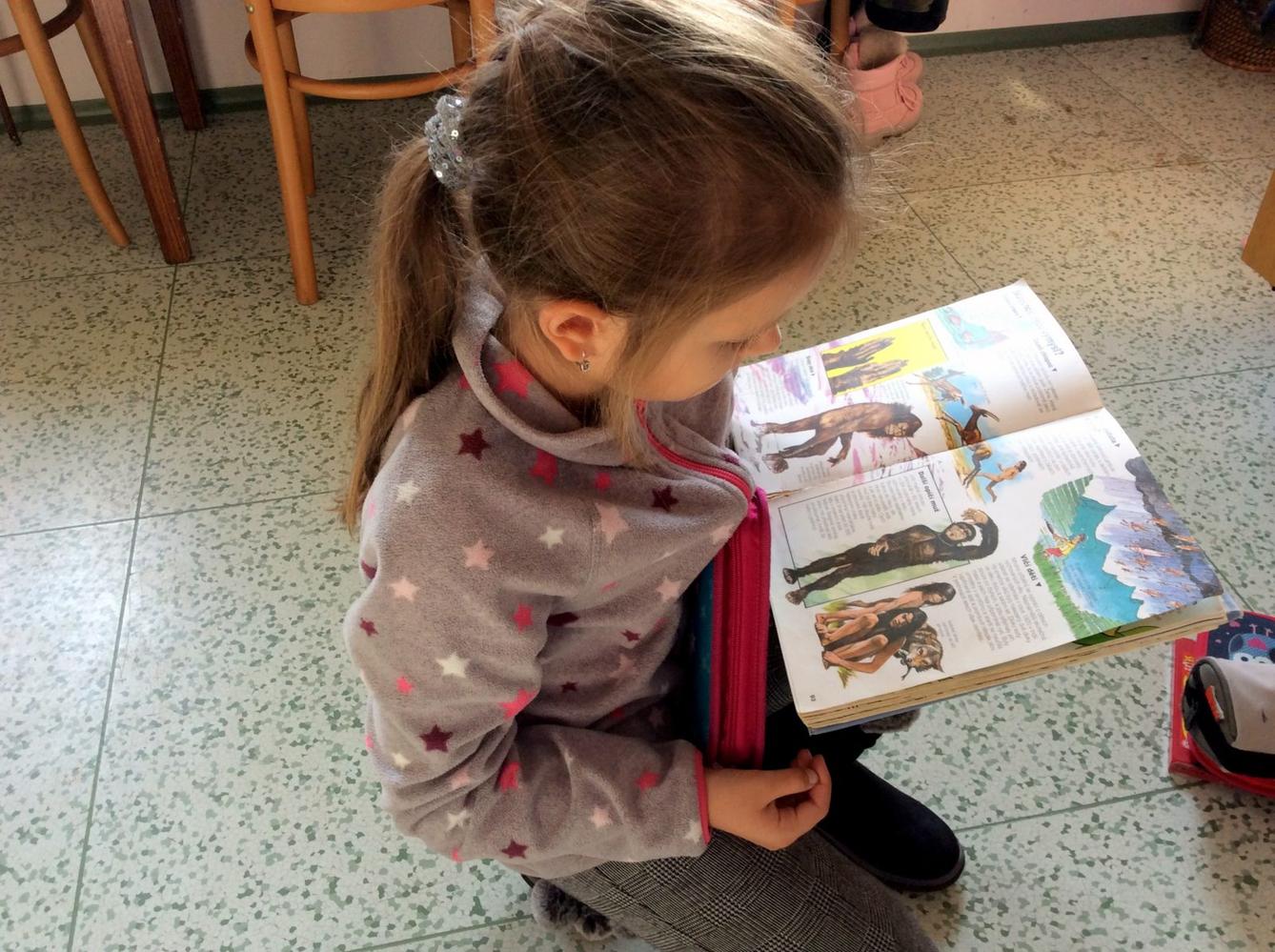 1. 11. Třetí třída v obecní knihovně - 7