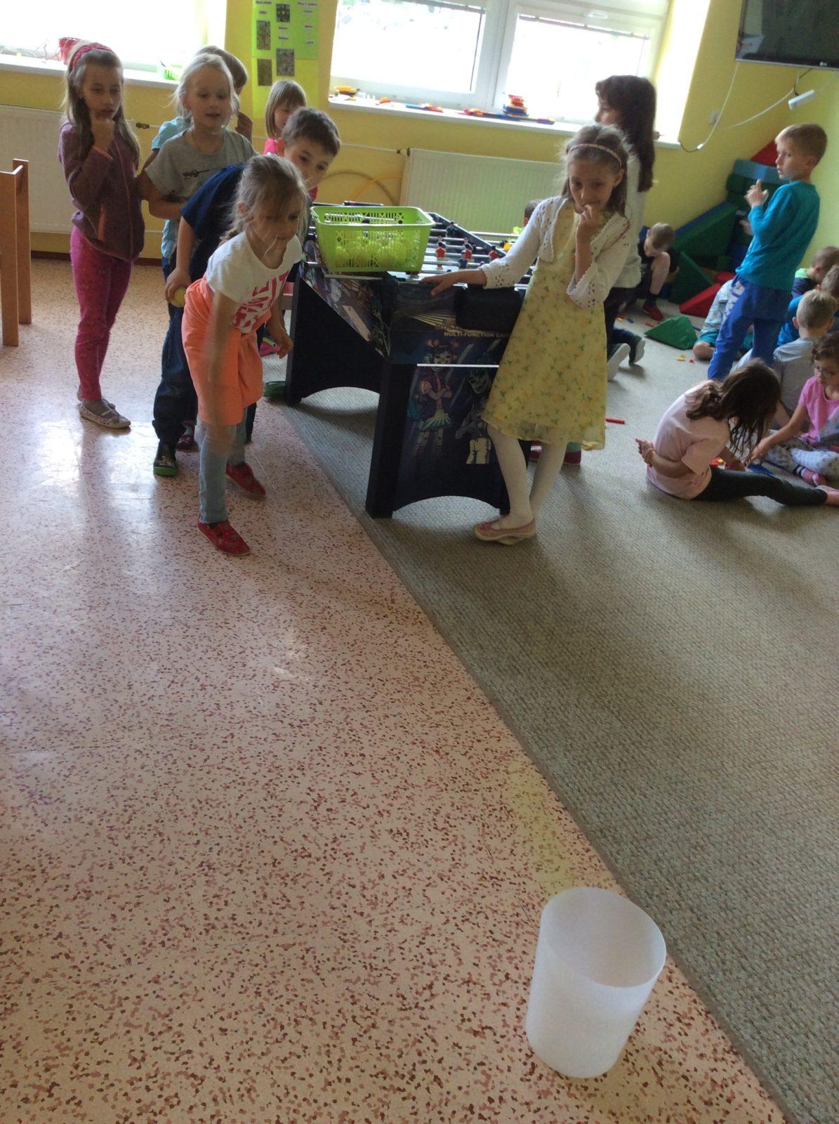 ,,ZLATÉ" RUČIČKY - svátek rukou - 8