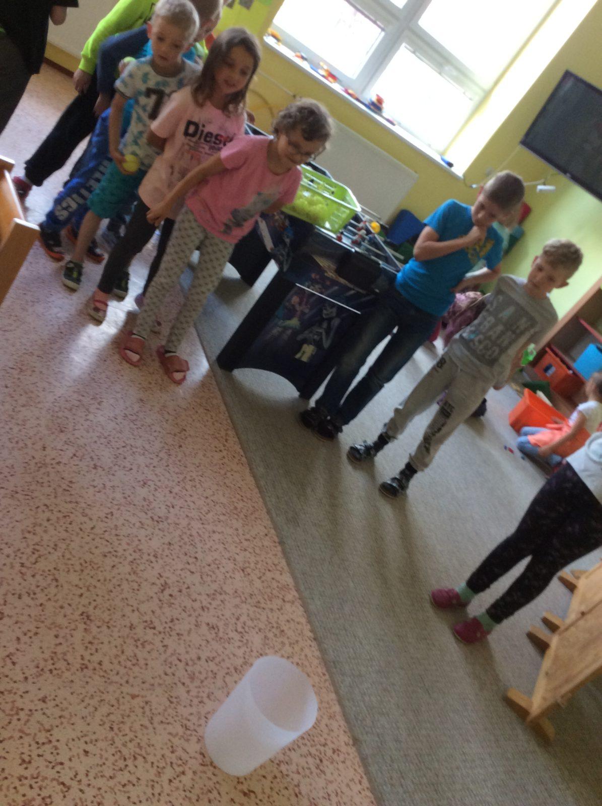 ,,ZLATÉ" RUČIČKY - svátek rukou - 13