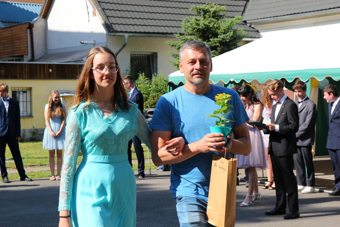 Loučení žáků 9. třídy - 10