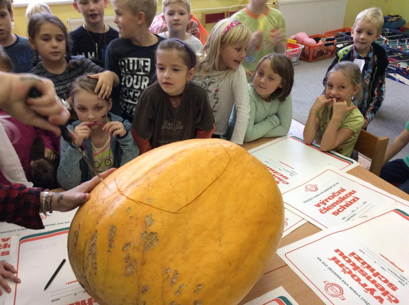 Listopad - II. oddělení a společná výzdoba - 1