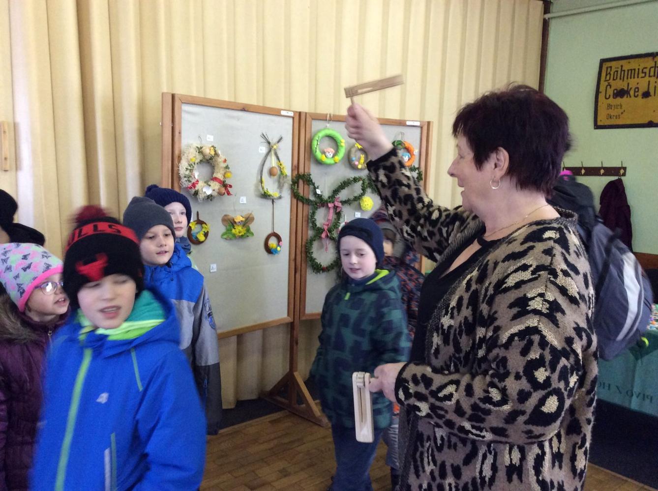 Družinka na "VELIKONOČNÍ  VÝSTAVĚ" - 6