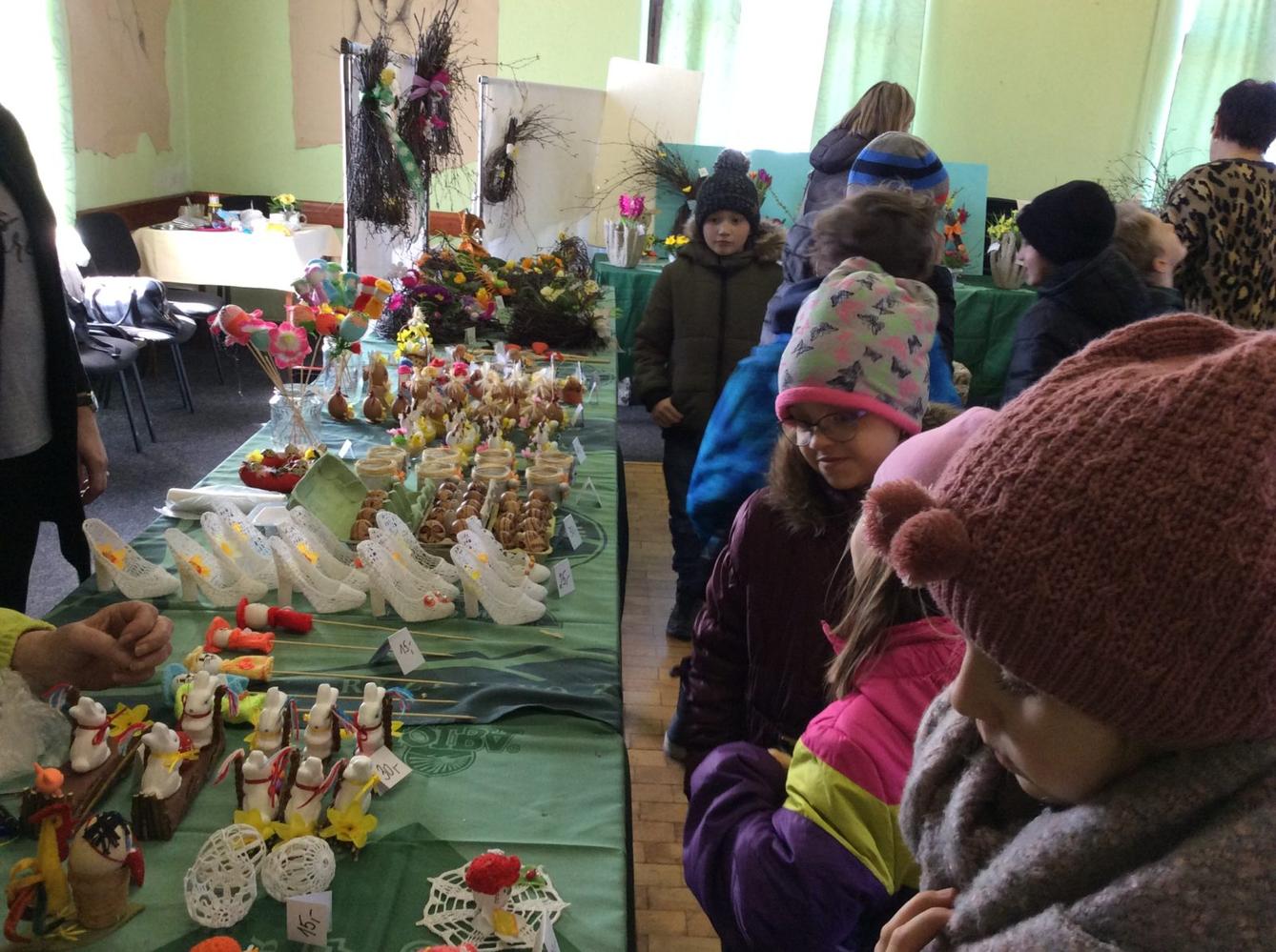Družinka na "VELIKONOČNÍ  VÝSTAVĚ" - 14