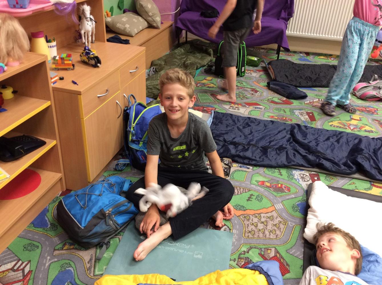 II.oddělení - spaní ve škole, duben,květen - 63