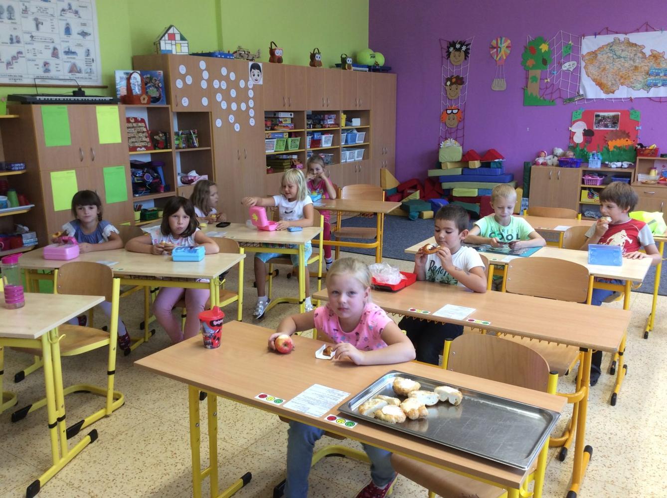 II. oddělení přivítalo prvňáčky ve družince - 11