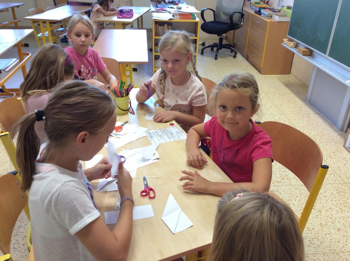 II. oddělení přivítalo prvňáčky ve družince - 13