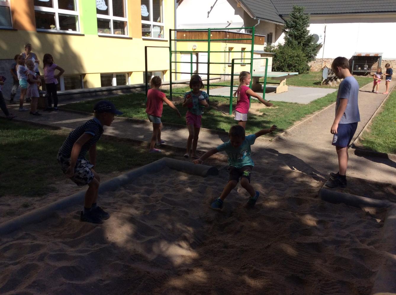 II. oddělení přivítalo prvňáčky ve družince - 21