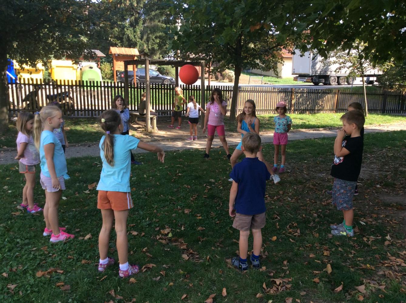 II. oddělení přivítalo prvňáčky ve družince - 33