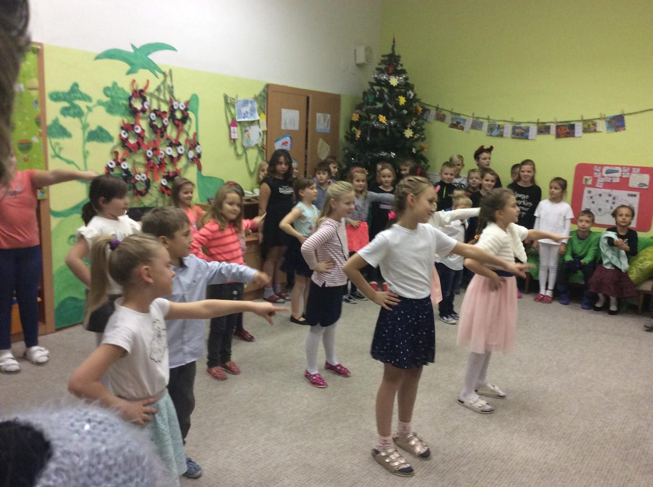 VÁNOČNÍ  BESÍDKA PRO  RODIČE - 18