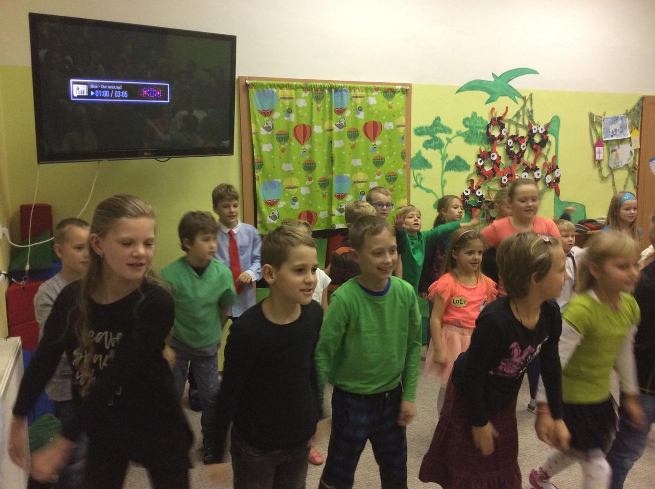 VÁNOČNÍ  BESÍDKA PRO  RODIČE - 75