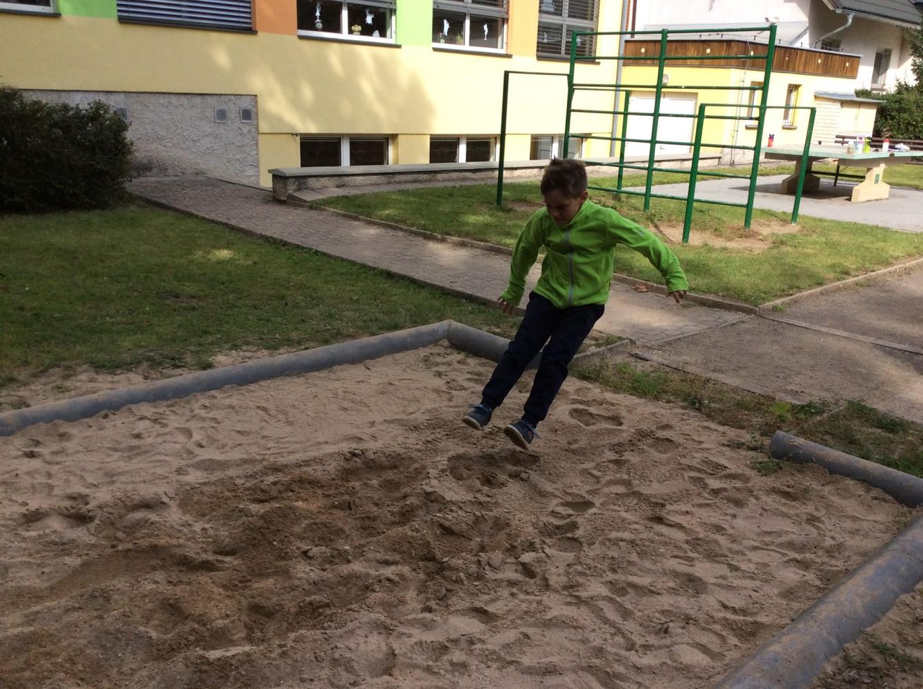 ZÁŘÍ - 2. ODDĚLENÍ - 79