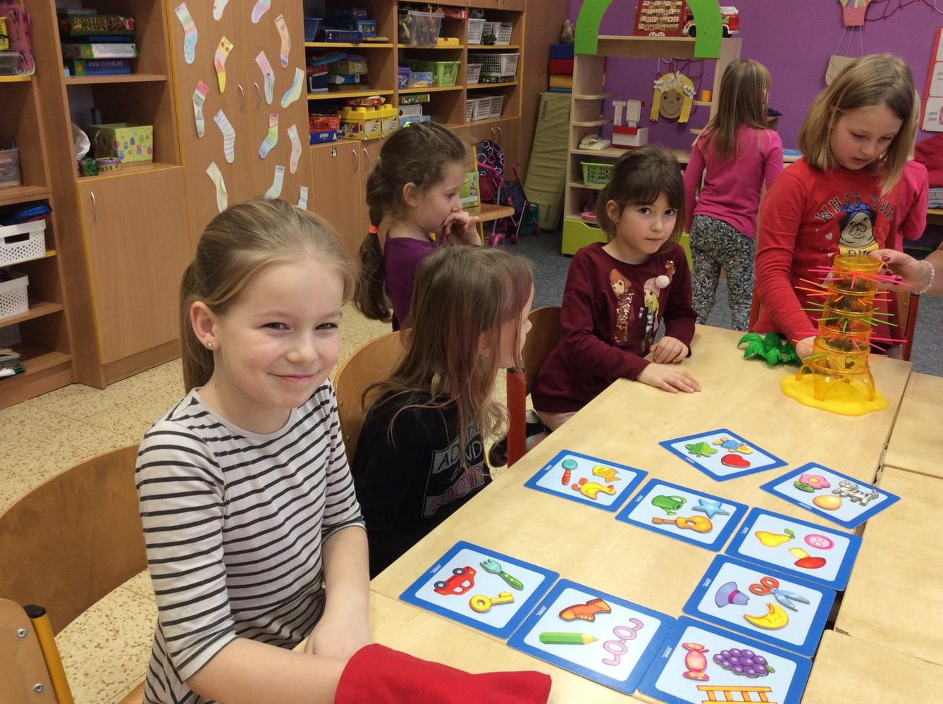 II. ODDĚLENÍ  Únor - 30