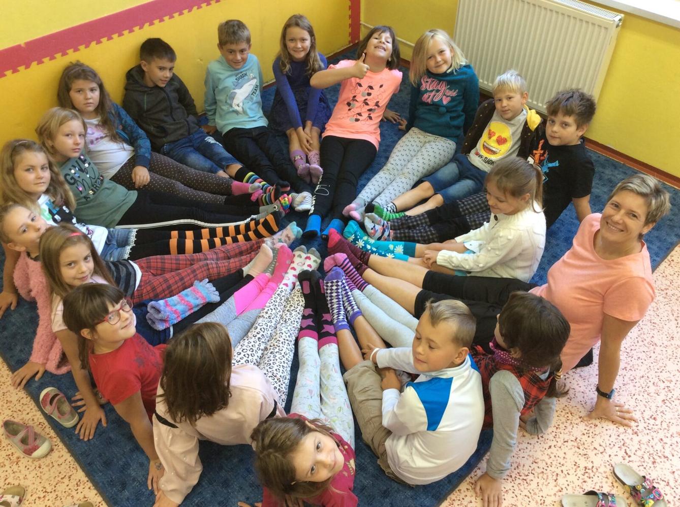 Barevný týden - ponožková středa - 5