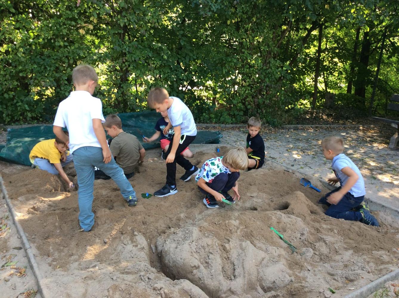 II.oddělení ZÁŘÍ - 44