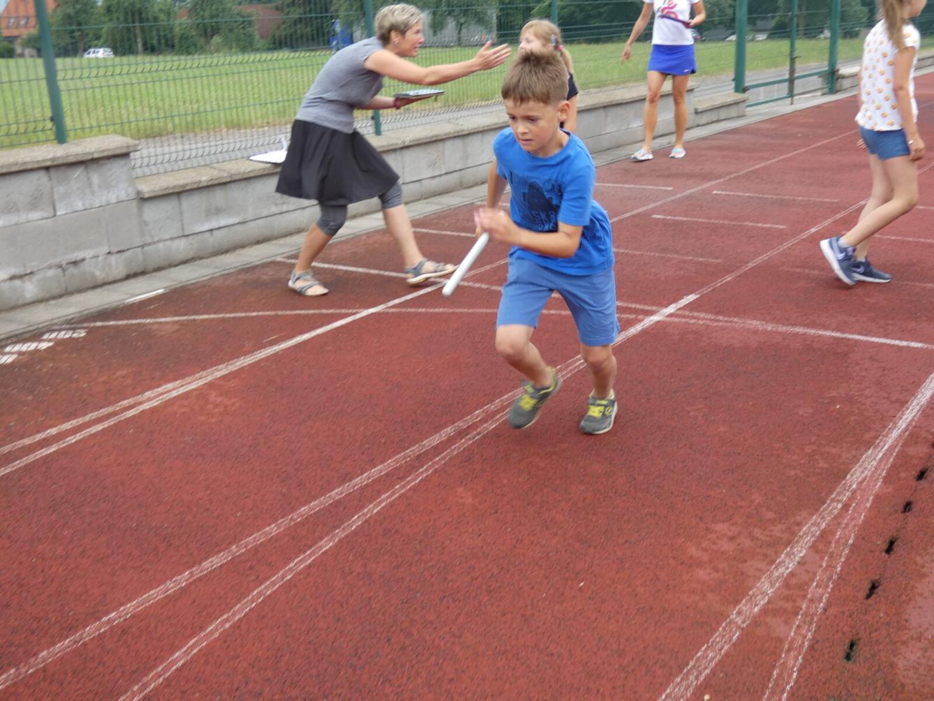 Štafetové běhy 1. stupně - 15