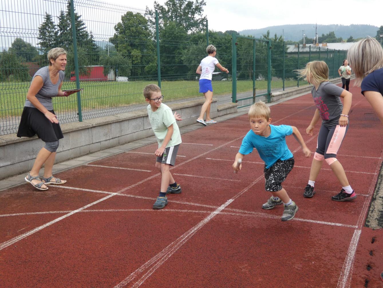 Štafetové běhy 1. stupně - 16