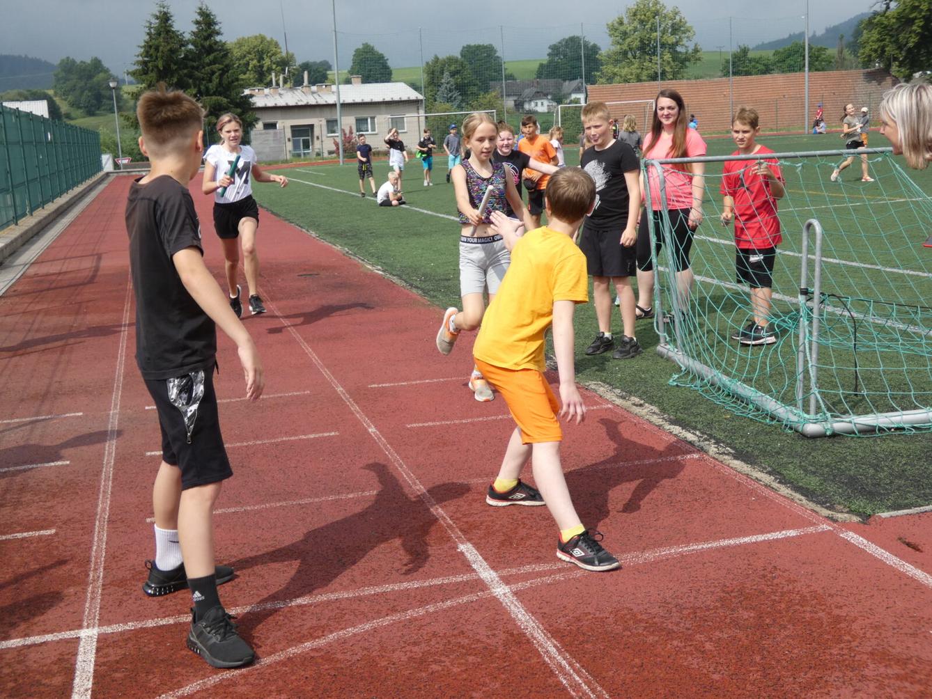 Štafetové běhy 1. stupně - 24