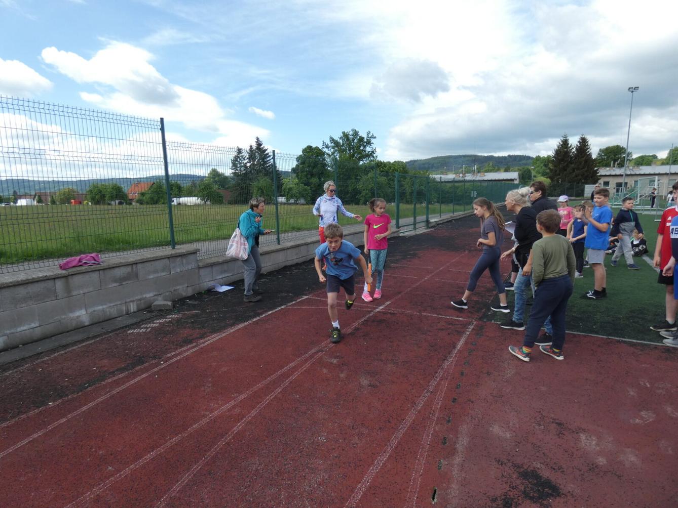 Běžecké štafety na 1. stupni - 16