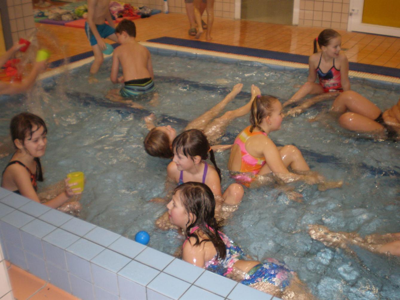 Zahájení plavecké výuky ve 2. a 3. třídě - 6