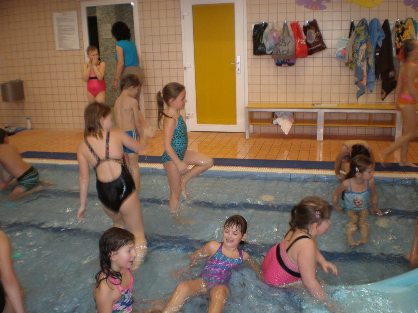 Zahájení plavecké výuky ve 2. a 3. třídě - 7
