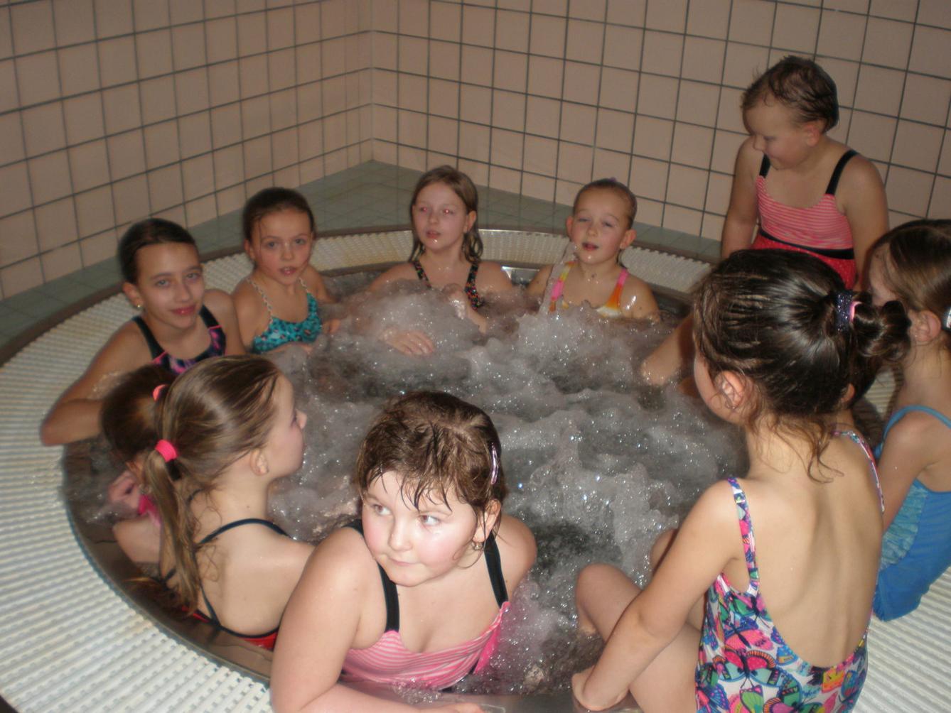 Zahájení plavecké výuky ve 2. a 3. třídě - 8