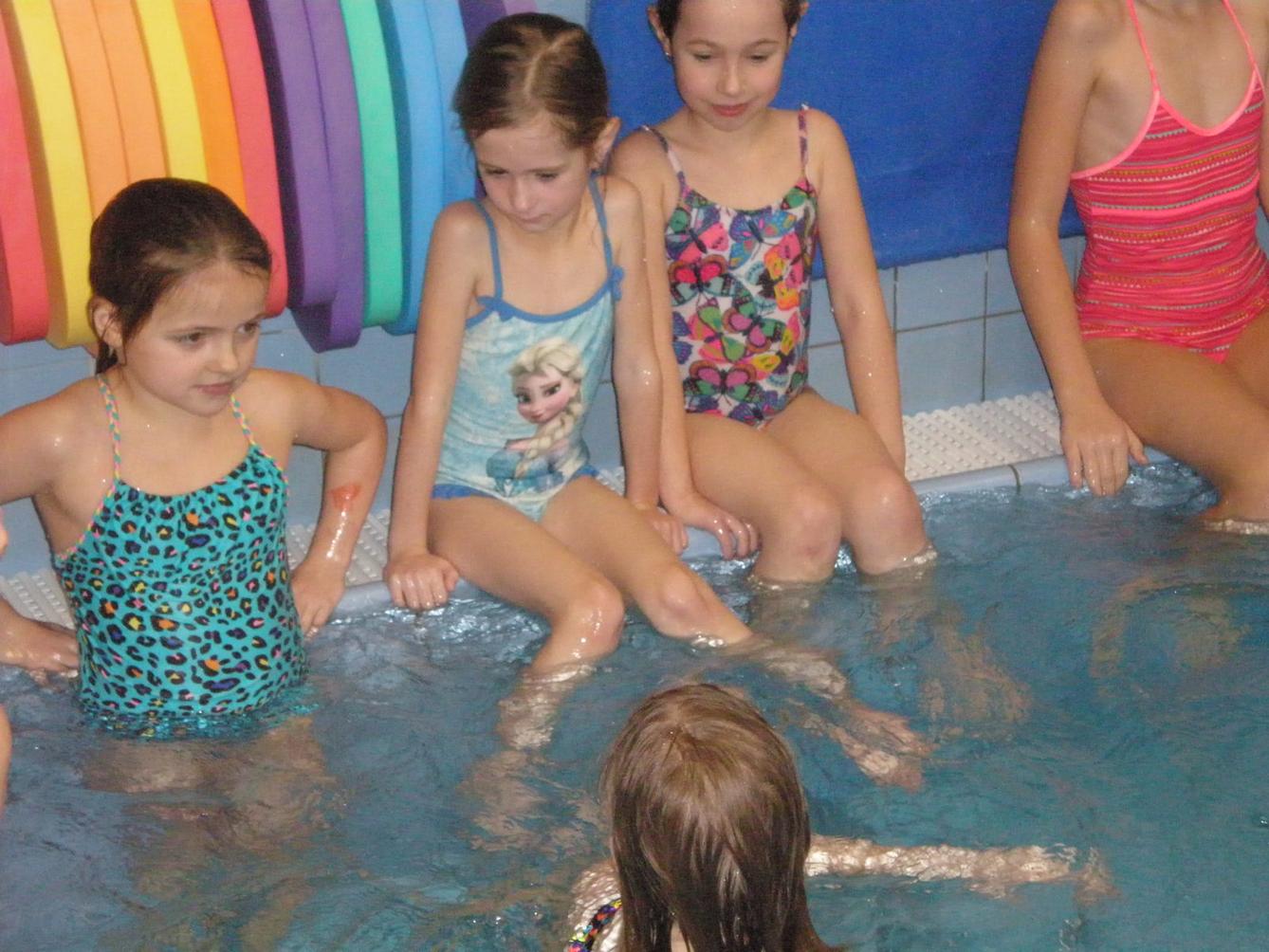 Zahájení plavecké výuky ve 2. a 3. třídě - 10