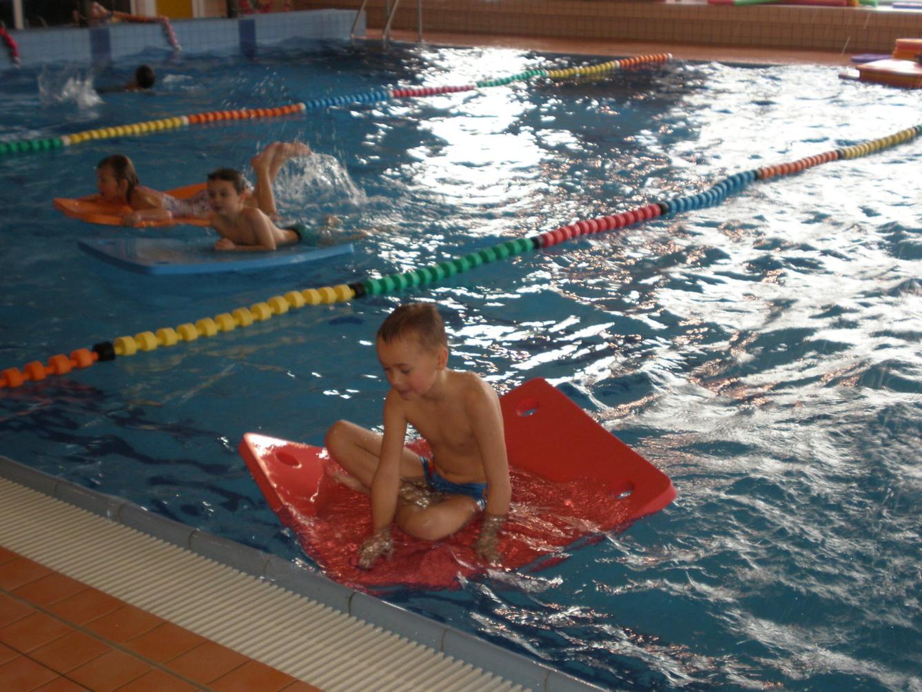 Zahájení plaveckého výcviku 1. a 2. třídy - 15