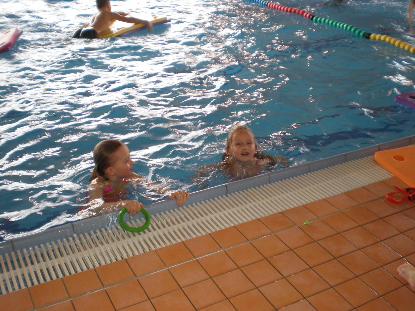 Zahájení plaveckého výcviku 1. a 2. třídy - 16